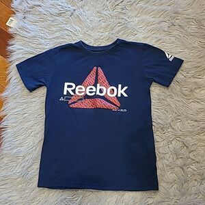Reebok boys red, navy blue and white logo cotton tshirt size small